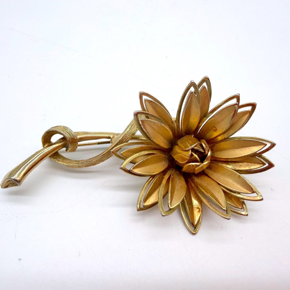 Vintage‎ Gold Tone Floral Flower Brooch Large Dimensional Statement Pin 3"